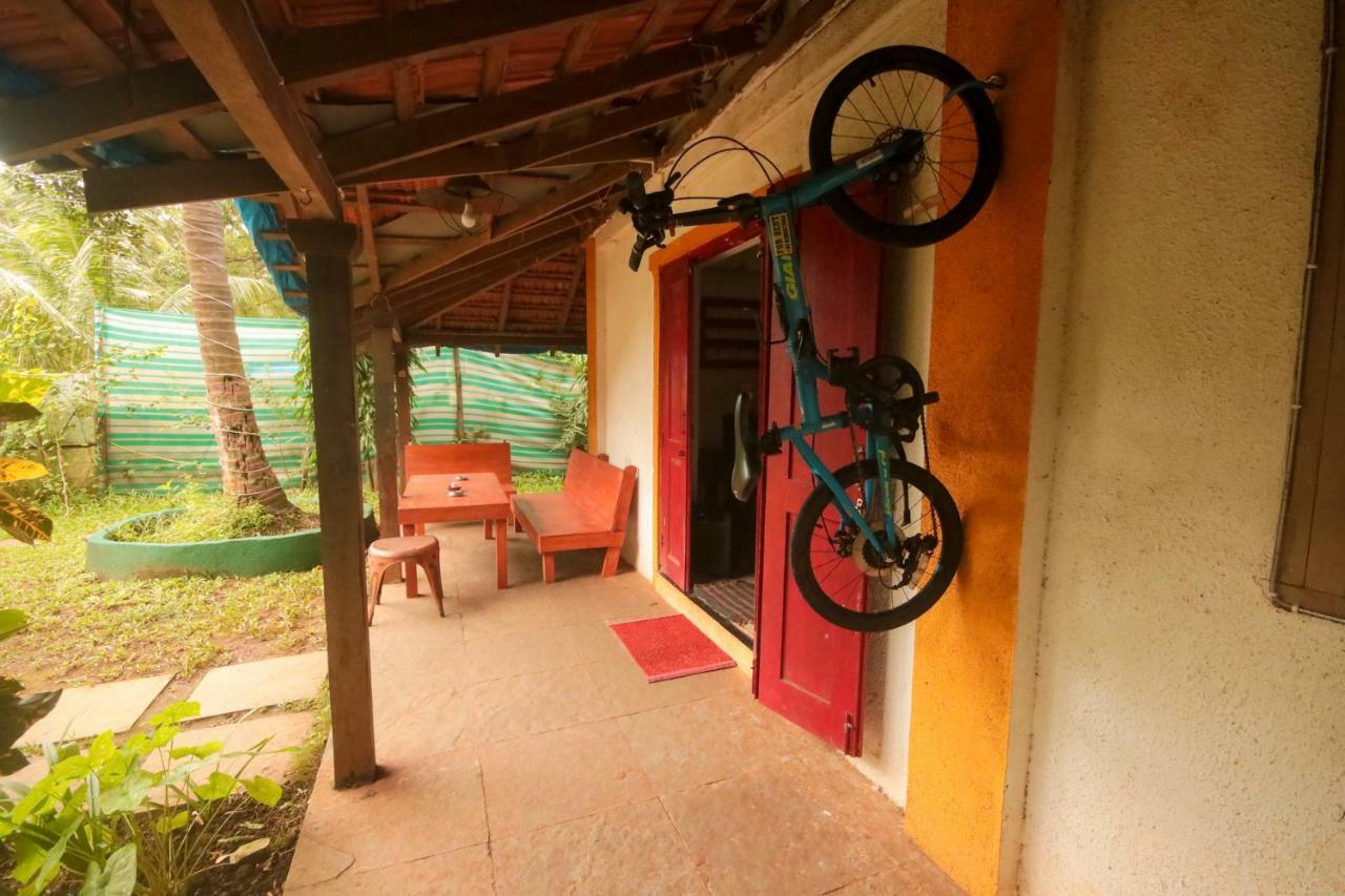 Red Door Hostel Anjuna Exterior foto